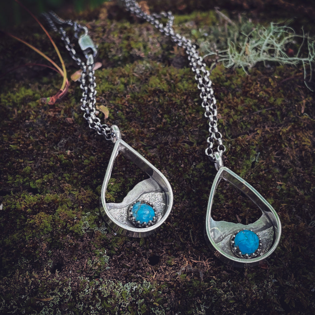 Turquoise Mountain Ridge Necklace & Earrings